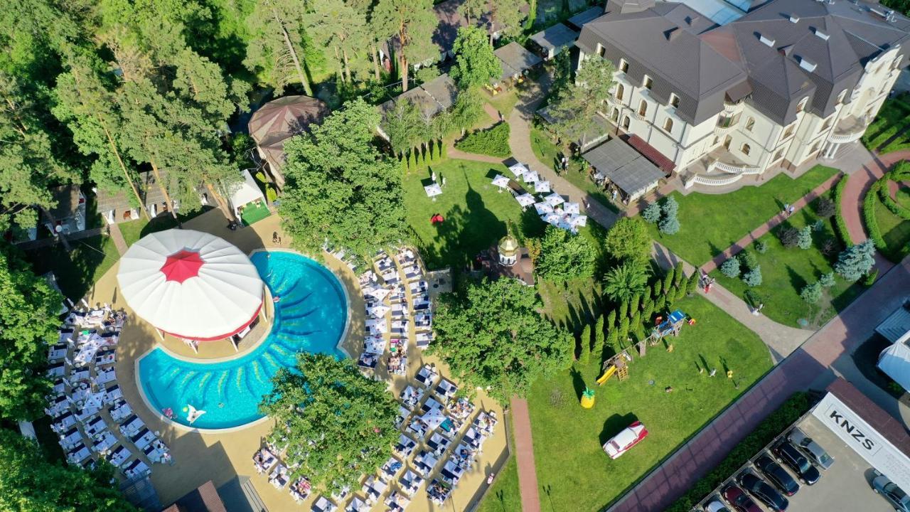 Koncha Zaspa Park Kozyn Exterior photo
